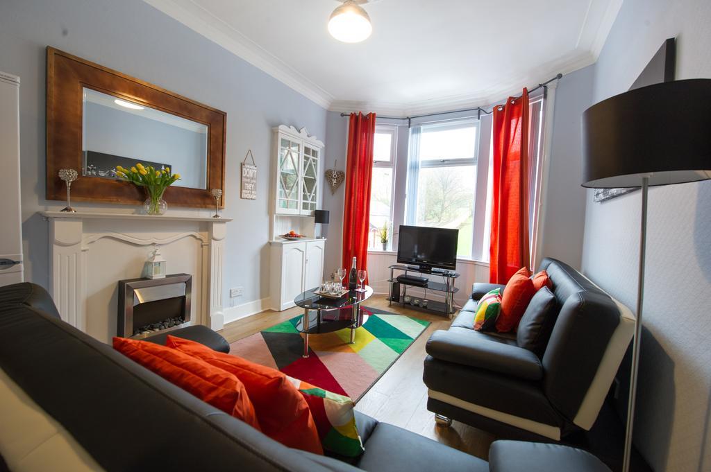 Premier - Crathie View Apartment Glasgow Exteriör bild