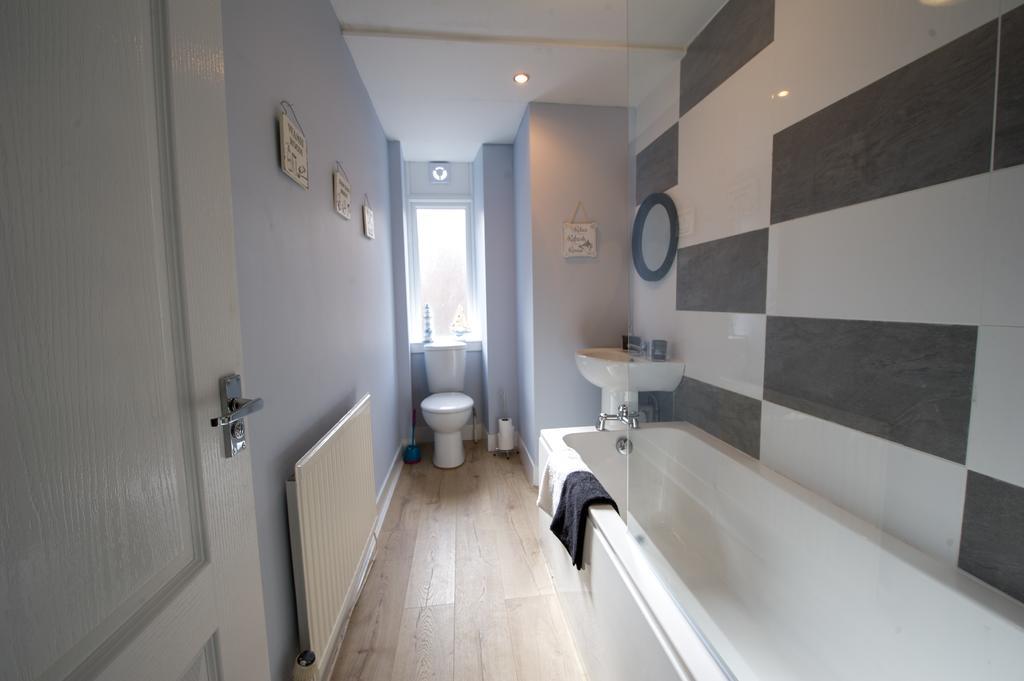 Premier - Crathie View Apartment Glasgow Exteriör bild